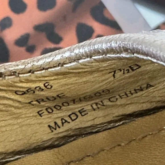 COACH Ballet Flats Gold Tartan Plaid True Graffiti Logo Shoes Slip On Sz 7.5 Y2K - Picture 8 of 8